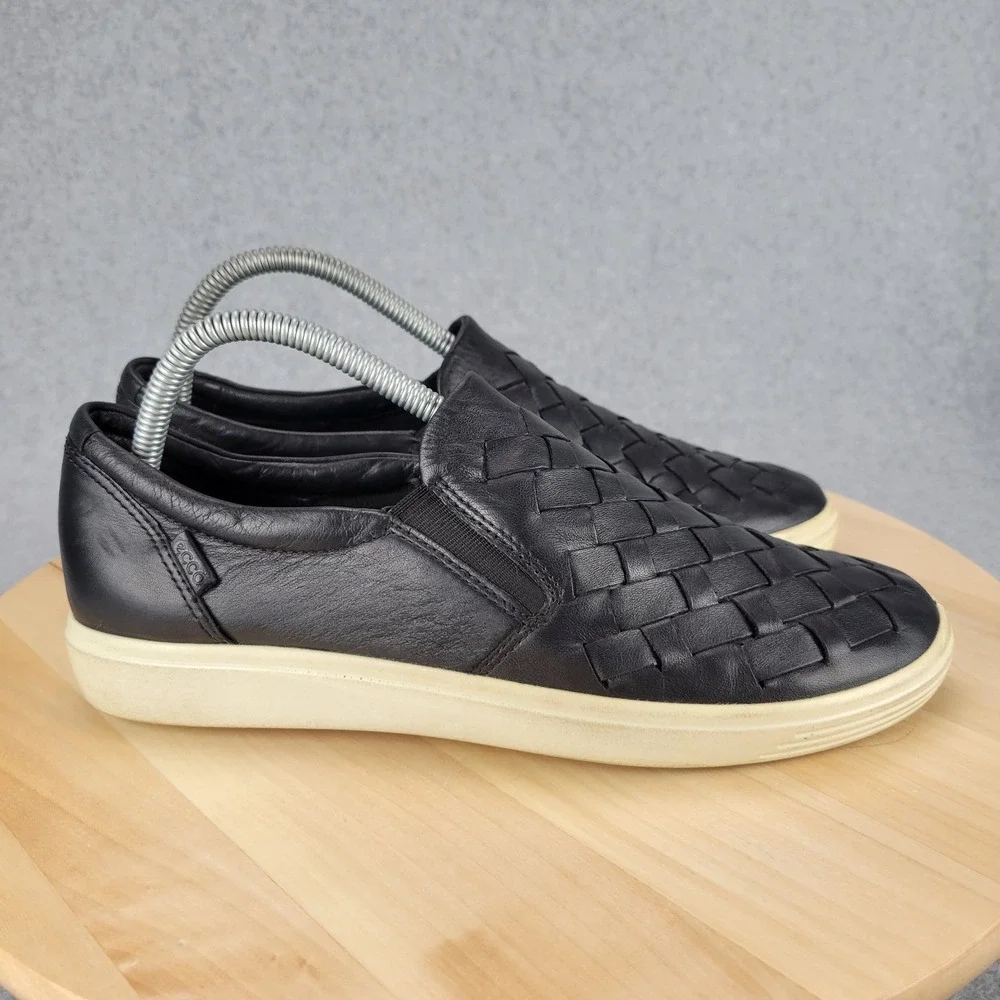 ECCO Soft 7 Woven Slip On Sneakers Womens 9 Black Leather Casual Minimal